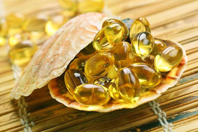 The benefits of fish oil for women, the rules for its administration in capsules and dosage